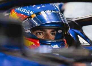 FIA In-Cockpit Language Restrictions Concern Sainz fa-n-cockpit-language-restrictions-concern-sainz