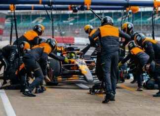 McLaren Unveils Strong Start in F1 Launch Season mclaren-unveils-strong-start-in-f1-launch-season