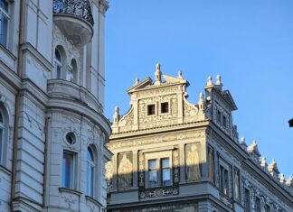 Hollywood Casino At Charles Town Races: Discover Unforgettable Excitement