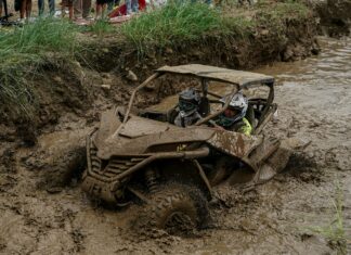 Hollywood Casino At Penn National Race Course: Discover Thrills!